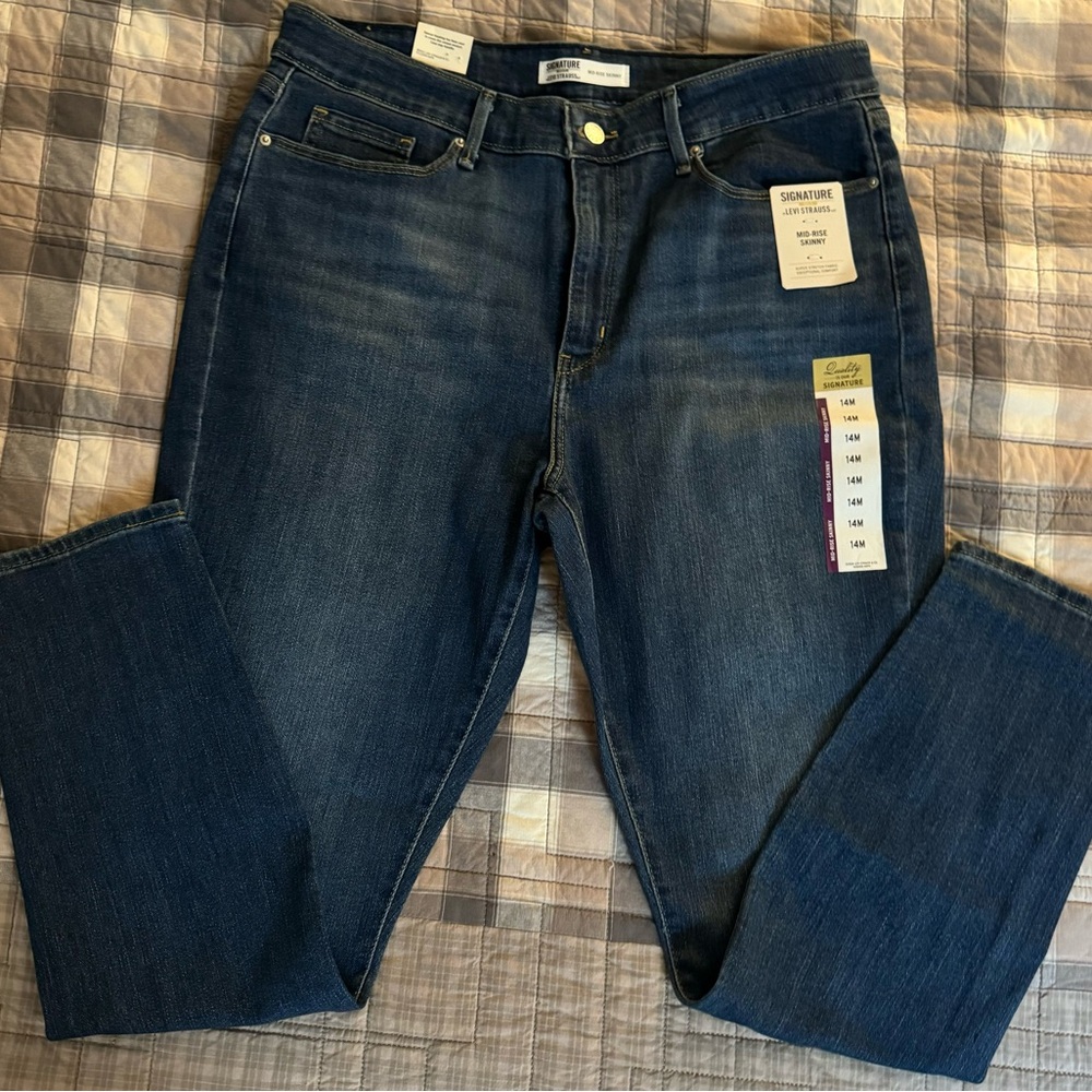 Levi Strauss Signature Mid-Rise Skinny Jean (Size 14) - NWT